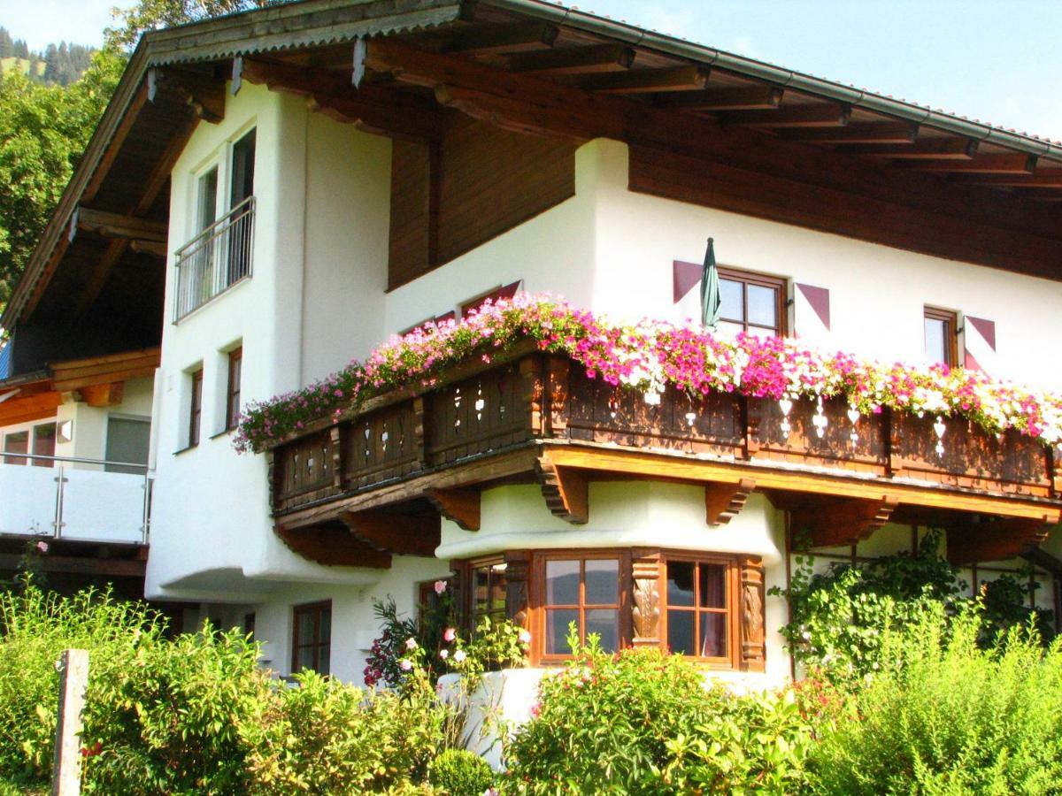 Appartement Lotte Familie Gruenberger Brixen im Thale Exterior photo